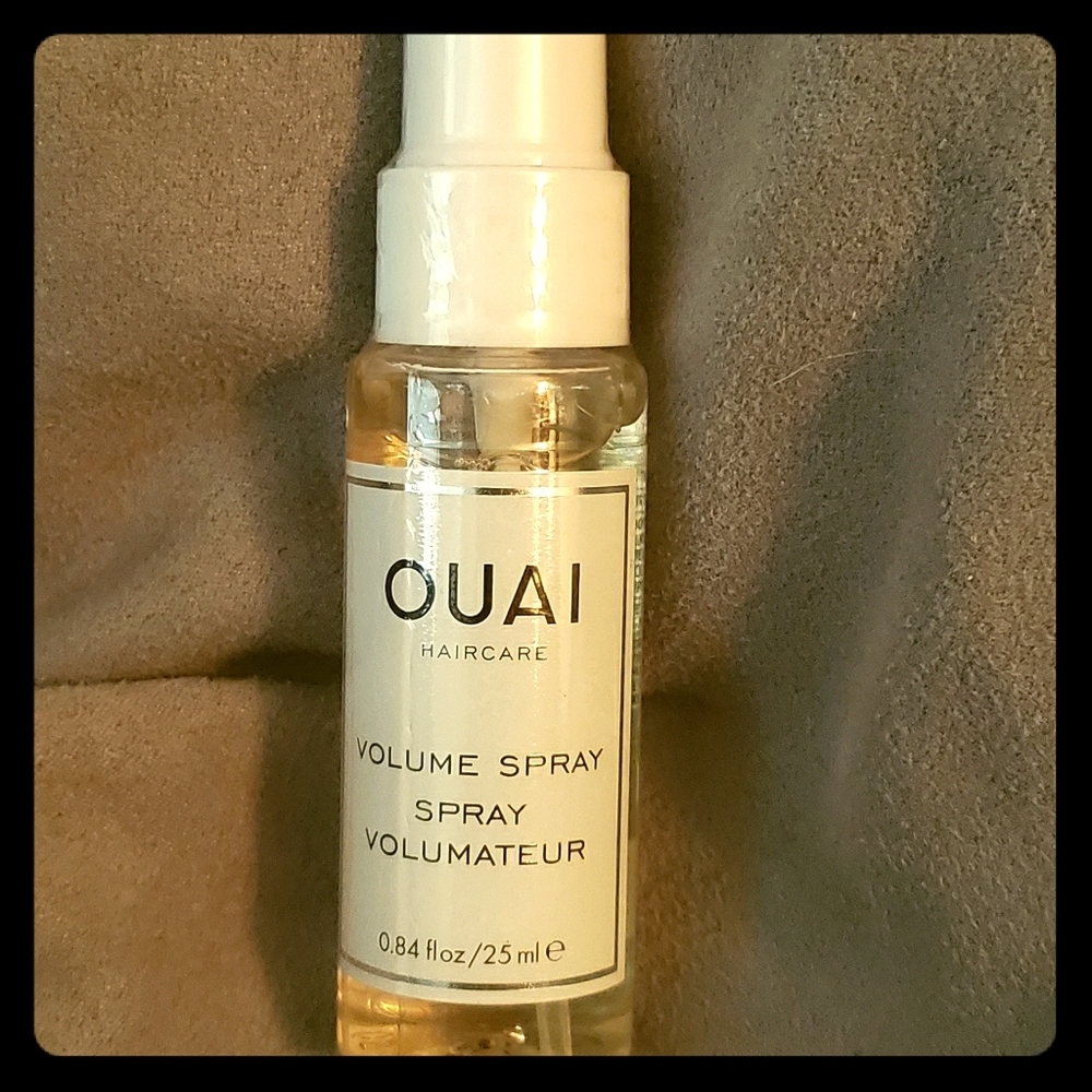 Volumizing spray for hair
